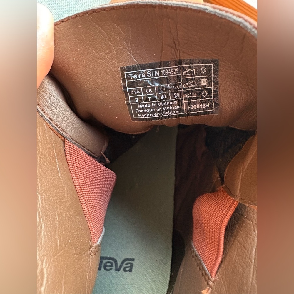 Teva Waterproof Brown Leather Ankle Boot w Climber’s Rope Inspired Laces  9 - Picture 2 of 10